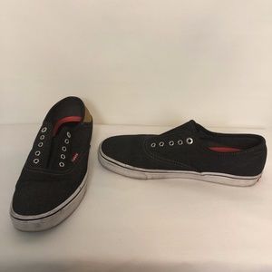 LEVI'S Gray Canvas Sneakers Shoes ((size 9.5))